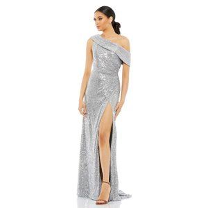 Ieena for Mac Duggal One Shoulder Ruched Sequined Gown in Platinum Size 10